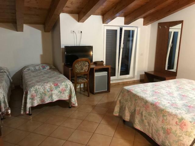 Albergo Antica Luni Buitenkant foto